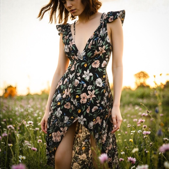 Forever 21 floral high low cold shoulder wrap dress ❤️ - Picture 1 of 6